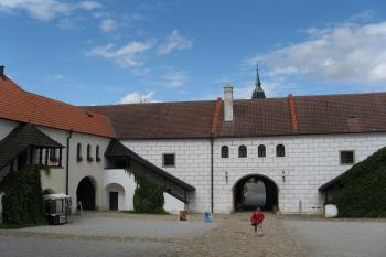 Jindříchův Hradec - zámek (© Robert Šebl, 08/2006)