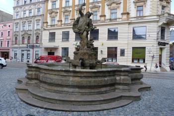 Merkurova kašna (© František Kinař, 08/2014)