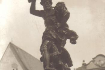 Olomouc - Jupiterova kašna - pohlednice z počátku 20.století (soukr.sbírka IvoR) (© TATRA - POSTGART)