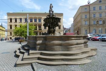 Kašna Tritónů (© František Kinař, 08/2014)