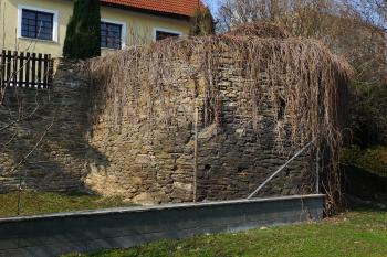 jižní parkánová bašta (© Karel Husák, 03/2012)