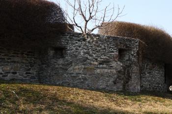 jihovýchodní opevnění (© Karel Husák, 03/2012)