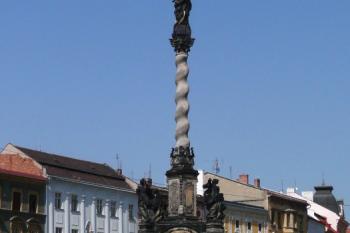 Mariánský sloup na Dolním náměstí ( © Jan P. Štěpánek 05/2009)