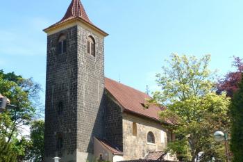 Kostel Nanebevzetí Panny Marie v Čelákovicích ( © František Kinař 05/2017)