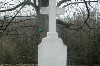Pohled na vyčištěný náhrobek Jana Mattencloita ( © Jiří Tichánek 2004)