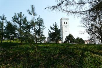Kostel sv. Petra a Pavla  (© Jaroslav Šefčík, 04/2009)