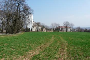 Kostel sv. Petra a Pavla v Medlově (© Jaroslav Šefčík, 04/2009)