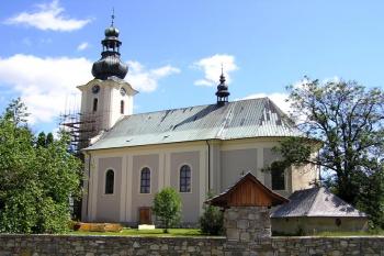 Kostel od Fassmannovy vily ( © Jan P. Štěpánek 07/2007)
