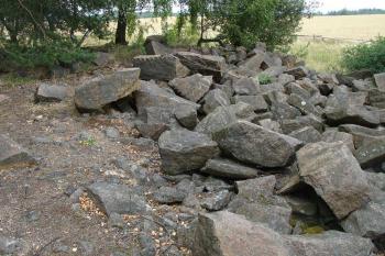 Vytěžený kámen ( © Jiří Čížek 07/2007)