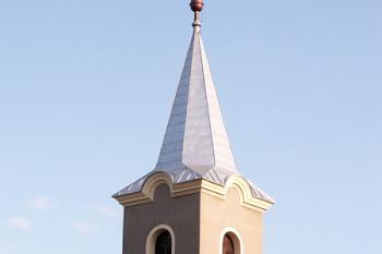 Pohled na kostelní věž ( © Miroslav BITTER 04/2007)