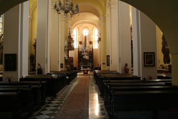 Interiér trojlodí ( © Ivan Grisa 05/2009)