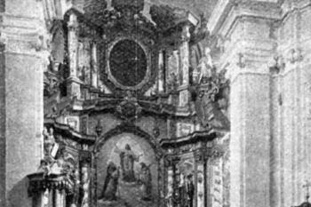 pohled do presbytáře na počátku 20. století (© Antonín Podlaha: Posvátná místa království Českého; Díl 1. Vikariáty: Českobrodský, Černokostelecký, Mnichovický a Prosecký, Dědictví sv. Jana Nepomuckého, Praha 1907)