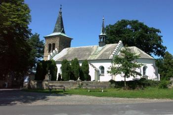 Kostel sv. Jiří (© Milan Caha, 07/2007)