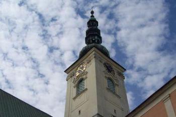Prostějov - Věž zvonice kostela Povýšení sv. Kříže, pozůstatek původní tvrze. (© Ivo Rozehnal, 07/2007)
