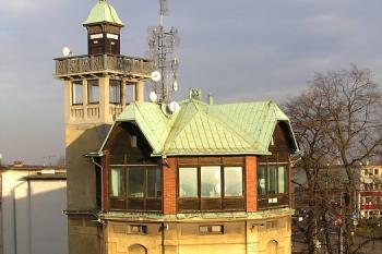 pohled na vodárnu s rozhlednou od jihozápadu ( © Jan P. Štěpánek 01/2008)