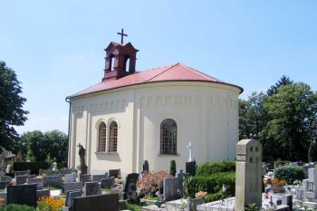 Hřbitovní kaple sv. Cyrila a Metoděje v Červeném Kostelci ( © Pavel Vítek 07/2007)