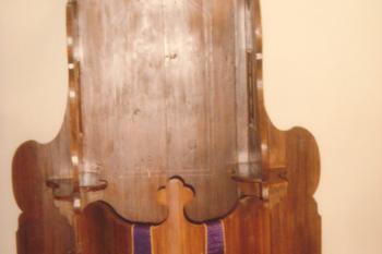původní barokní zpovědnice bohužel dnes někde vyřazena (© Jaromír Schoffer, 02/2006)