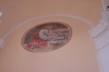 část odkryté malby z 19. stol. v jedné z bočních kaplí (© Jaromír Schoffer, 12/2011)