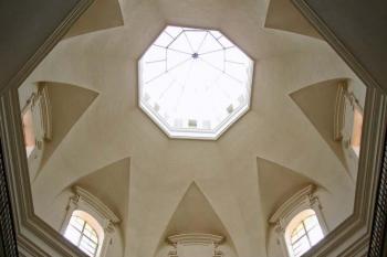 Kopule bývalého kostela Máří Magdalény (© Anton Fedorenko, 10/2006)