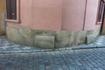 Bývalá apsida kostela (© Milan Caha, 07/2007)