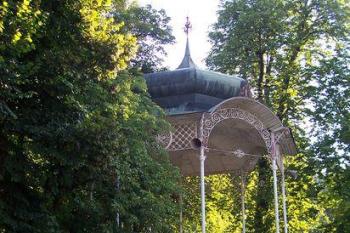 Smetanovy sady Olomouc - Altán uprostřed Smetanových sadů. (© Ivo Rozehnal, 08/2007)