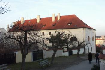 zadní trakt špitálu ( © Milan Caha 03/2008)