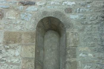 Původní zdivo lodi (© Milan Caha, 08/2007)