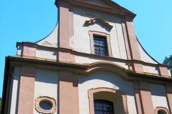 Hronovský kostel Všech Svatých ( © Pavel Vítek 07/2007)