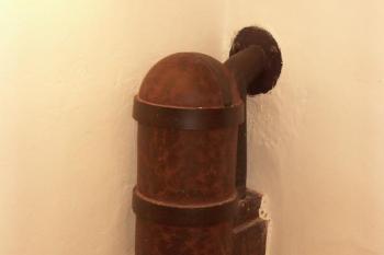 Kamna v městské šatlavě (© Milan Caha, 08/2007)