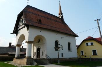 Kaple v Pískově (© Jaroslav Šefčík, 04/2009)