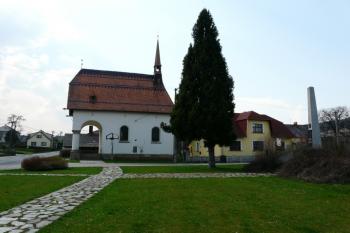 Kaple v Pískově (© Jaroslav Šefčík, 04/2009)
