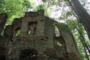Kaple sv. Maří Magdaleny na Malém Blaníku (© Jaroslav Šefčík, 07/2011)