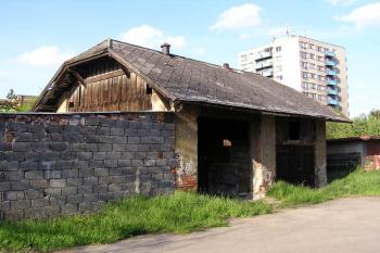 Starší provozní objekt za Zemanstvím ( © Jan P. Štěpánek 07/2007)