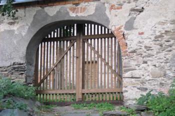 Vstupní brána (© Lubos Trilety, 08/2007)