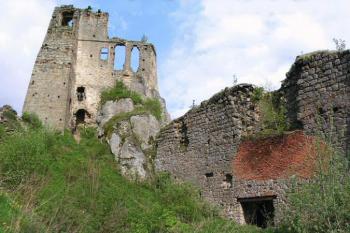 odrzykońské předhradí  a západní čelo jádra ( © Pavel Zany Komárek 6/5/2005)