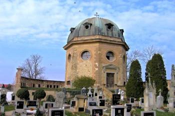 Hřbitovní kaple Nejsvětějšího jména Ježíšova v Hoříně ( © Pavel Vítek 03/2007)