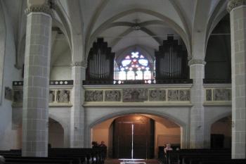 Pohled lodí od oltáře (© de.ardoise, 08/2007)