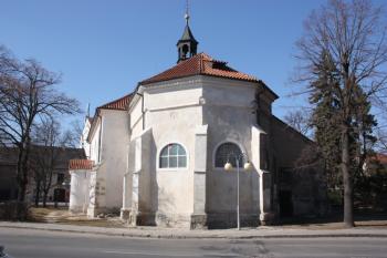 Kostel od východu ( © Ivan Grisa 03/2011)