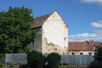 pohled od jz. (© D Dohňanský, 09/2015)