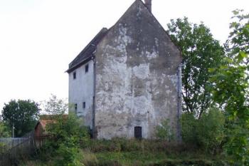Oponešická tvrz (© Marek Pouzar, 09/2007)