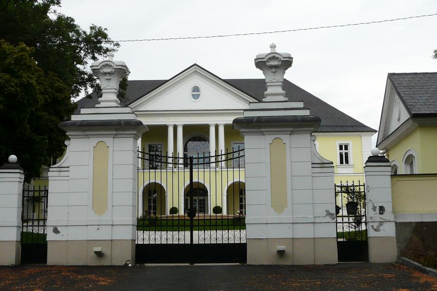 Klecany