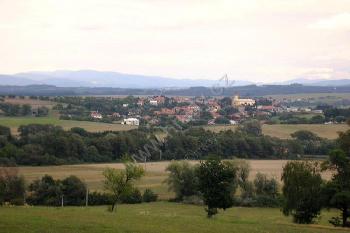 detailní pohled na Paršovice z Krásné vyhlídky ( © Ondřej Štěpánek 09/2007)