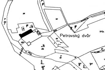Petrovský dvůr vyznačený na mapě pozemkového katastru z přelomu 19. a 20. století ( © J. Tichánek, Z. Šerý: Šlechtická sídla na Novojičínsku, Opava, Butterfly 2003)