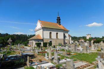hřbitovní kostel sv. Petra a Pavla ( © Milan Caha 07/2019)