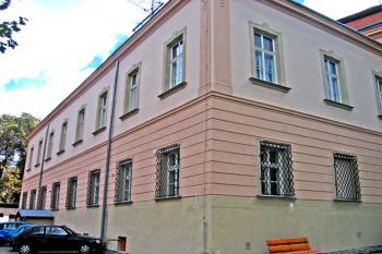 Severozápadní křídlo zámku ( © Pavel Vítek 09/2007)