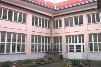 Nádvoří zámku ( © Pavel Vítek 09/2007)