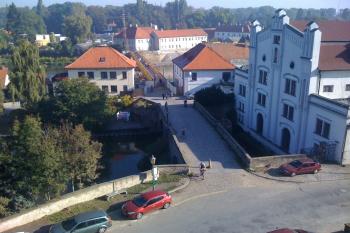Most a lávka při opravách velkého mostu (© Jiří Čížek, 10/2011)