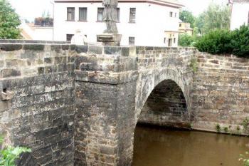 barokní socha sv. Jana Nepomuckého (© Milan Caha, 09/2007)
