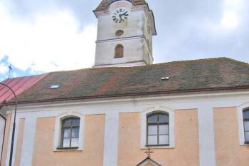 Kostel sv. Archanděla Michaela v Želetavě ( © Pavel Vítek 09/2007)