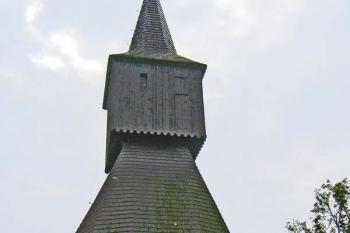 Zvonice ve Rtyni v Podkrkonoší ( © Pavel Vítek 9/2007)